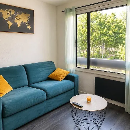 Cosy Avec Piscine & Parking Au Coeur Appartamento Fréjus