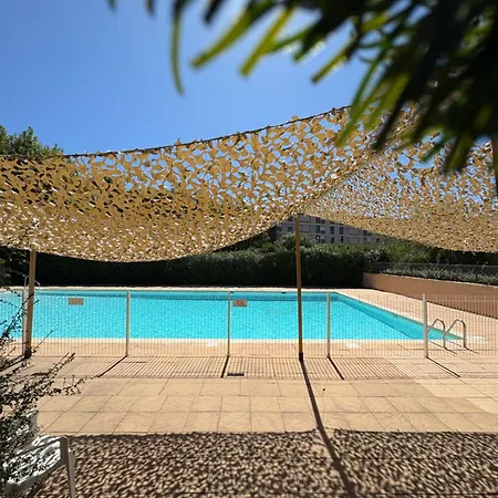 Cosy Avec Piscine & Parking Au Coeur Fréjus
