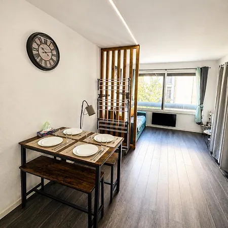 Cosy Avec Piscine & Parking Au Coeur Appartamento *